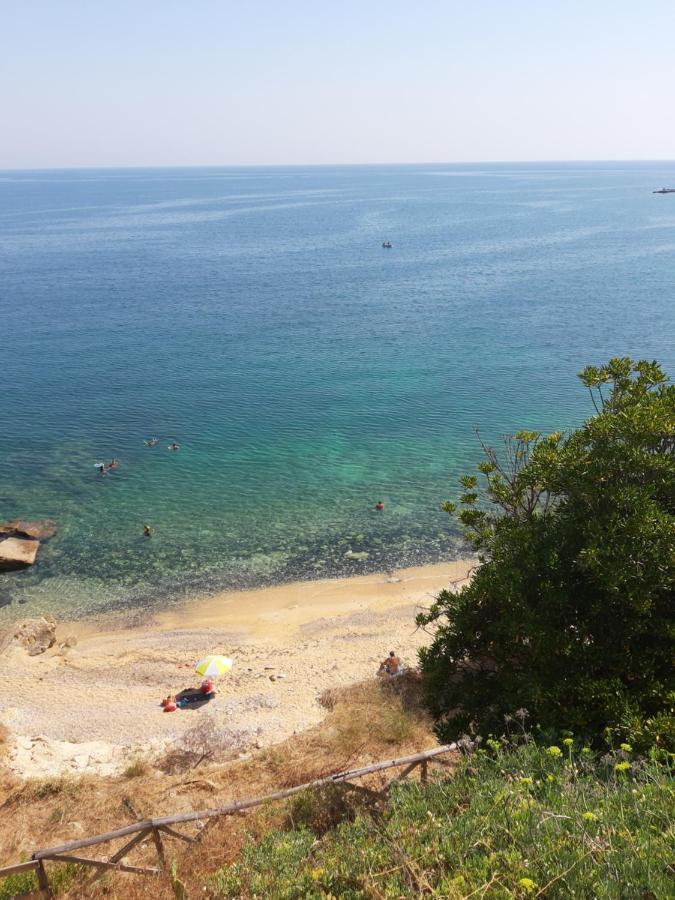 Seeonsea Apartment Agnone Bagni Bagian luar foto